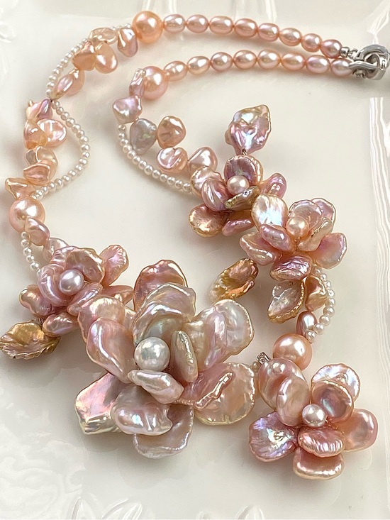 Hand Crafted Jewelry - N314-Premium Sakura Pink Petal Pearl 5 Flowers With A Detachable Flower Pendant